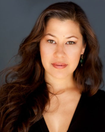 Julie Tamiko Manning headshot