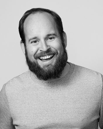 Matthew MacKenzie headshot