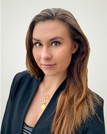 Kayla Thomas headshot