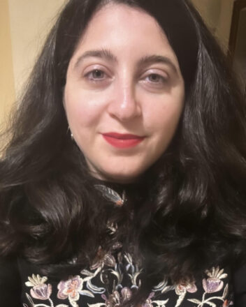Dina Saleem headshot