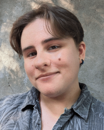 Aurora Torok headshot